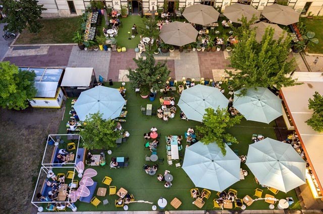 Igen, itt tényleg olyan pizzát ehetsz, mint Olaszországban: Piazza Budapest