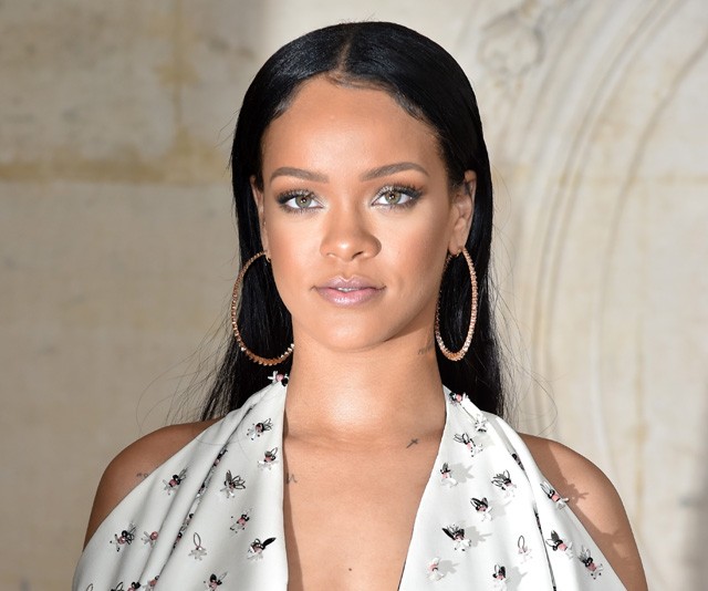 rihanna, raszta, rasztatincsek, frizura, haj, tupac