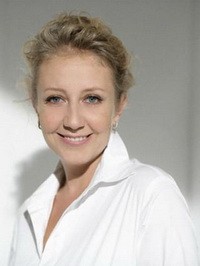 Tombor Sarolta, a Lancome sminkmestere