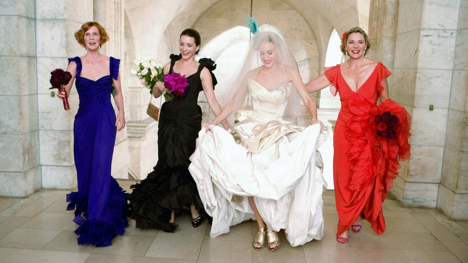 Eredetileg a Charlotte által viselt fekete Zac Posen ruha lett volna Carrie Bradshaw esküvői ruhája a Szex és New York mozifilmben
