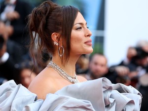 Ashley Graham bebizonyította, hogy a meztelenruha S-es méret felett is jól áll egy nőnek