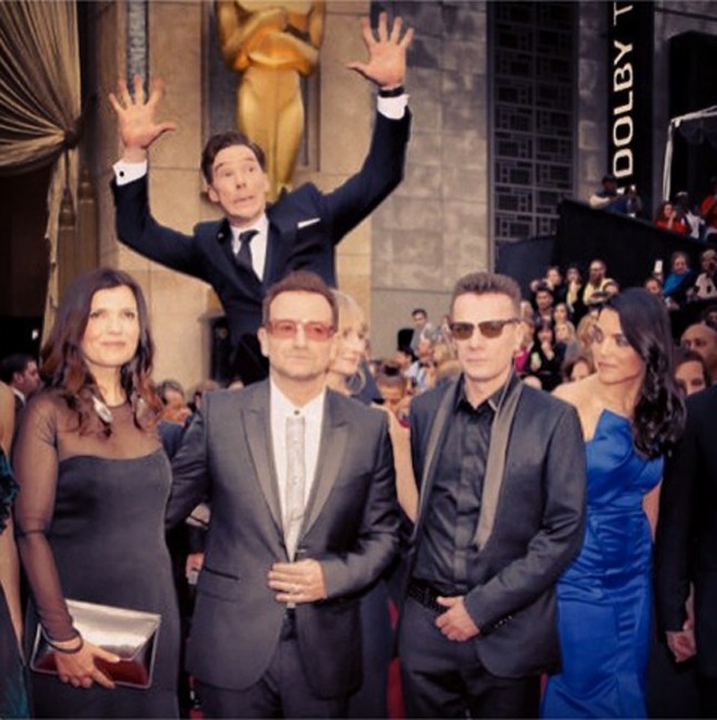 Benedict Cumberbatch zseniálisan belekontárkodott Bonoék fotójába.