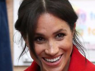 Meghan Markle szakadt farmerben, pilóta napszemüvegben castingolja új alkalmazottját