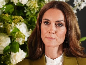 Katalin hercegné mesébe illő szettben tündökölt, valósággal beragyogta a palota kerti partiját