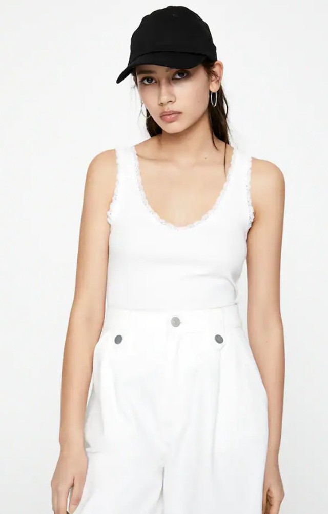 PULL AND BEAR 3995 Ft