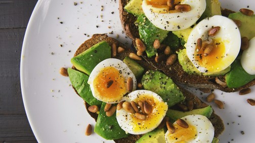 Csökkenti a koleszterinszintet és megvédi a szívet: az olimpiai sportolók reggelije a legjobb dolog, ami a szervezeteddel történhet