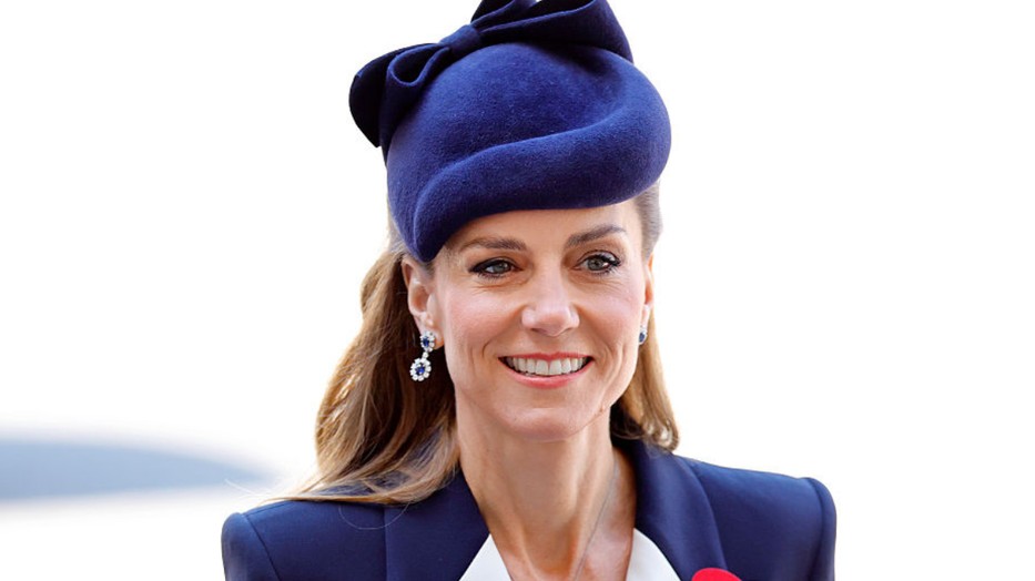 A royal-hölgyek ékszerei fontos üzeneteket hordoznak 