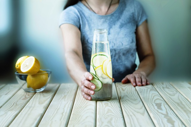 Micsoda? A citromos víz többet árt, mint használ