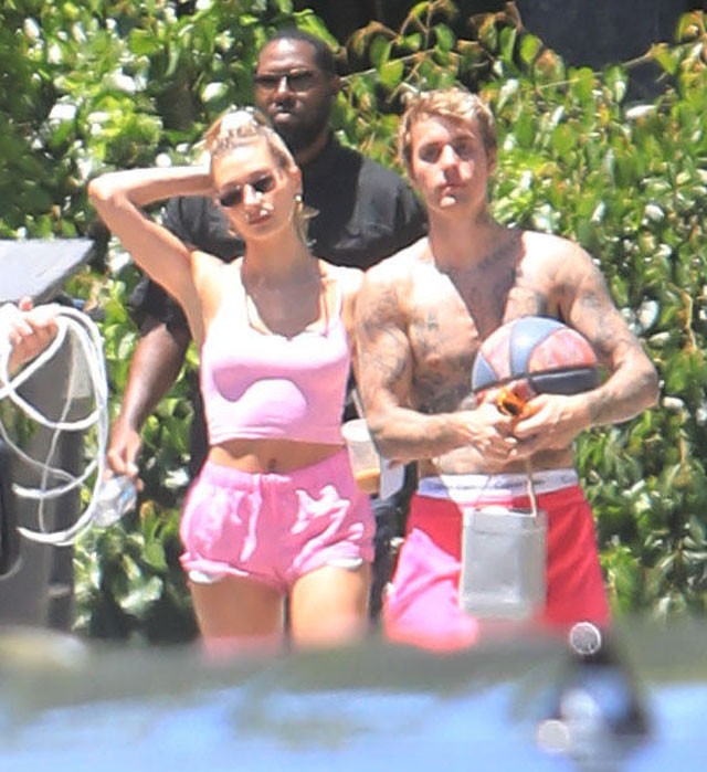 Indítsd Justin Bieber pucér felsőtestével a napot