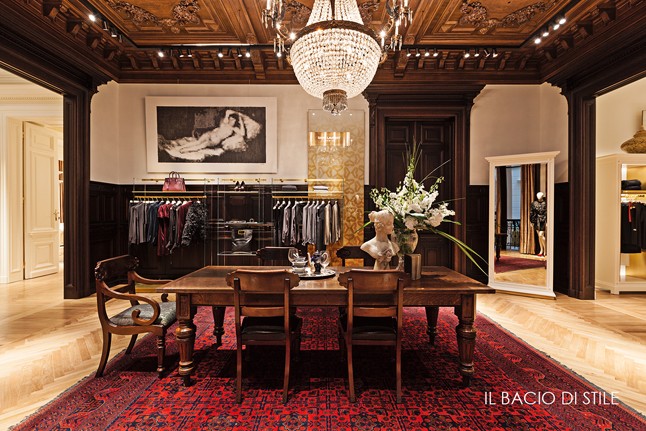 Il Bacio di Stile, Budapest