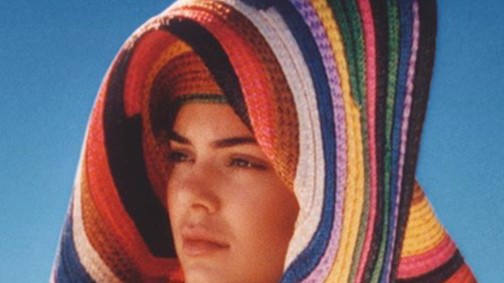 Honnan is ered a szivárvány zászló? A Pride és az LMBTQ közösség szimbóluma a divat kedvelt motívuma is