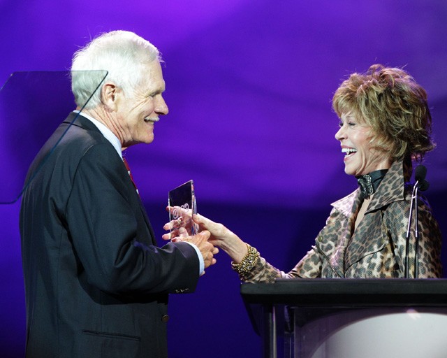 Kilenc évvel a válás után Jane és Ted még mindig rajonganak egymásért