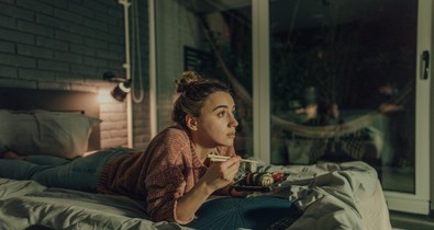 Igen, a filmnézés segíthet a negatív érzelmek feloldásában - szakértő mondja el, hogyan