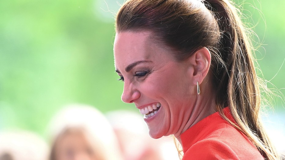 Katalin hercegné elegáns kabátruhájától elállt a szavunk