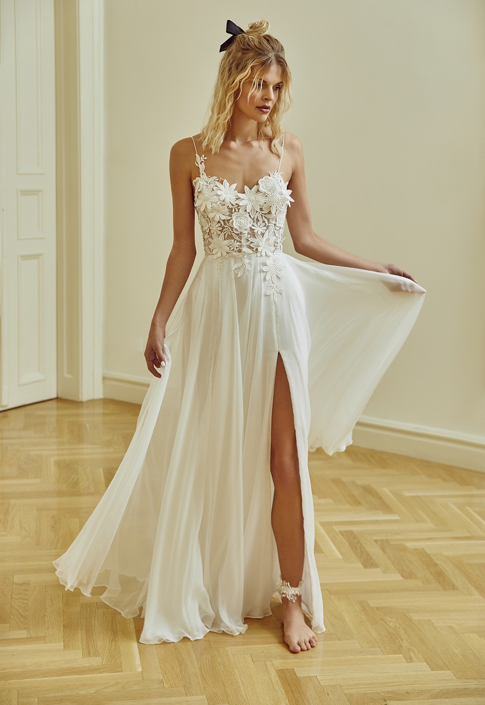 A meseszép menyasszonyi ruhák tervezője, Sármán Nóra a következő szezonra valami igazán különleges álmodott meg