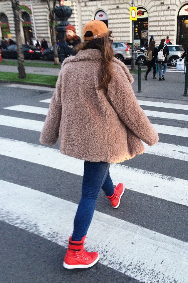 Farkas Éva összeállítása tökéletes ezekre a köztes napokra