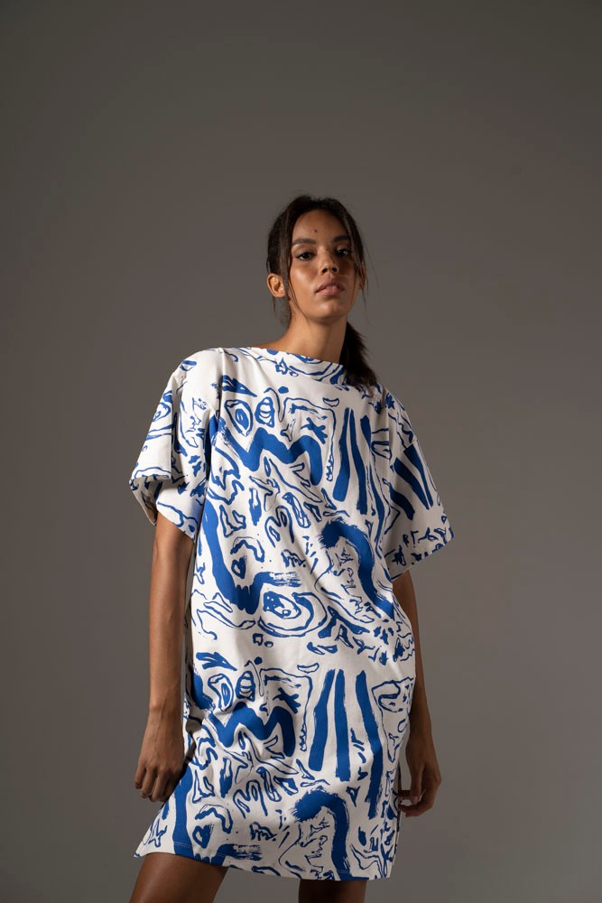 Az ilyen tunikák aranyat érnek, nadrággal, leggings-szel is viselheted őket. Kényelmesek és egyediek!