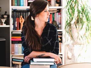 ,,Én nem egy könyvklubot vezetek” – interjú Jakobovits Kitti irodalomterapeutával