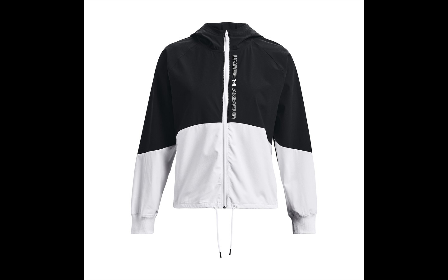 Egy vékony széldzseki négyévszakos választás, hiszen bármikor jól jöhet egy plusz réteg, ráadásul kis helyen elfér, így bárhová magaddal viheted. 