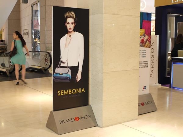 Niki kampánya egy plázában