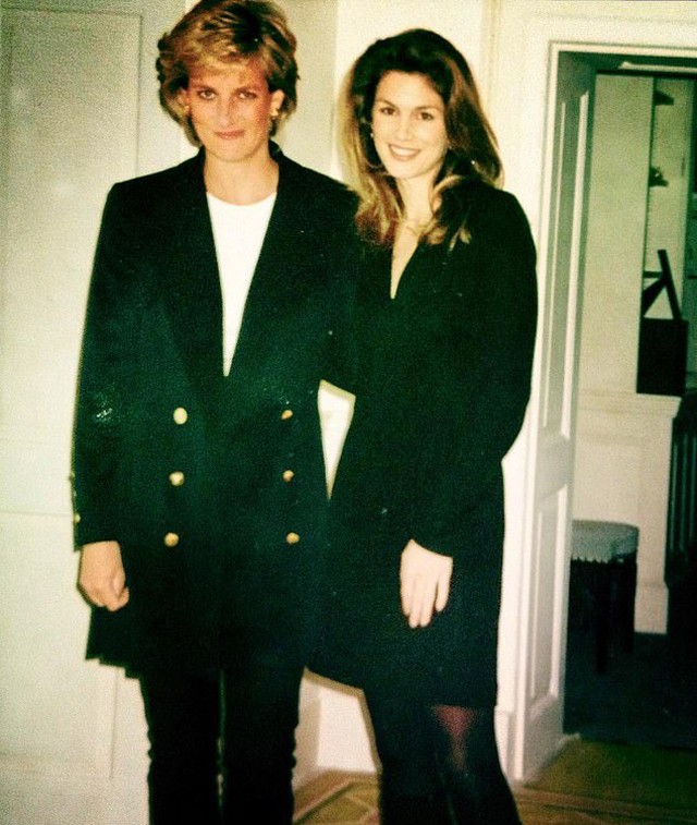 Cindy Crawford elárulta, milyen volt találkozni Diana hercegnével
