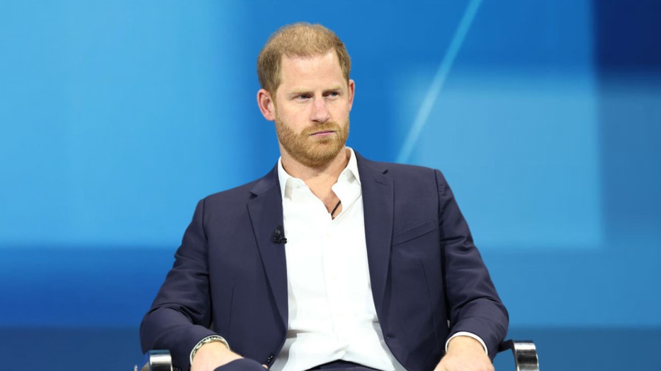 Harry herceg a jövő hónapban Angliába utazik