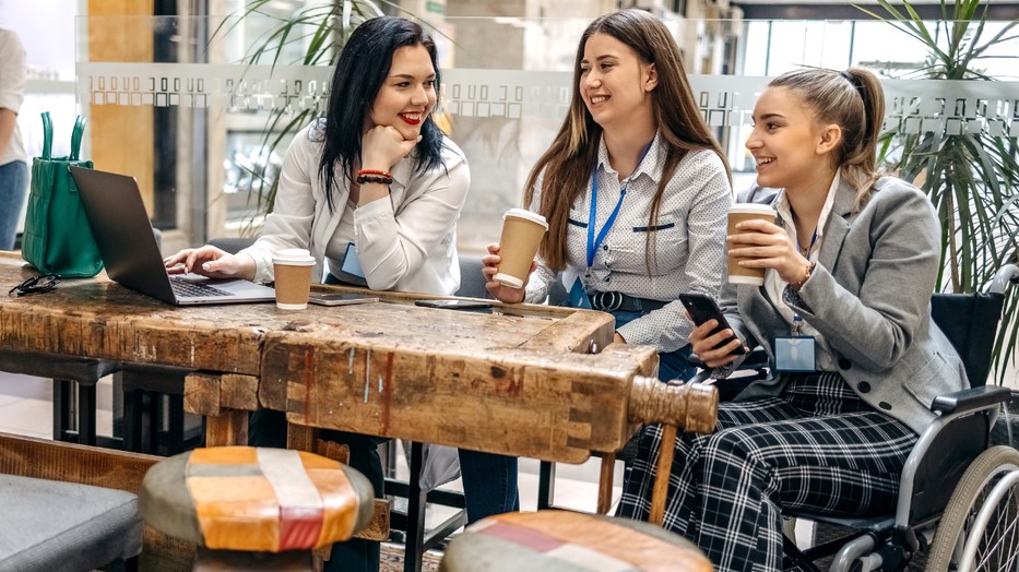 Egy közös kávézás élményét egyetlen kényelmes home office nap sem pótolhatja