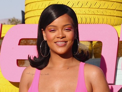 Rihanna szőrös lábával valóságos forradalmat robbantott ki