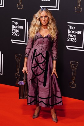 A 60 éves Sarah Jessica Parker a Booker Prize eseményén bizonyította be, hogy a kor csak egy szám. 