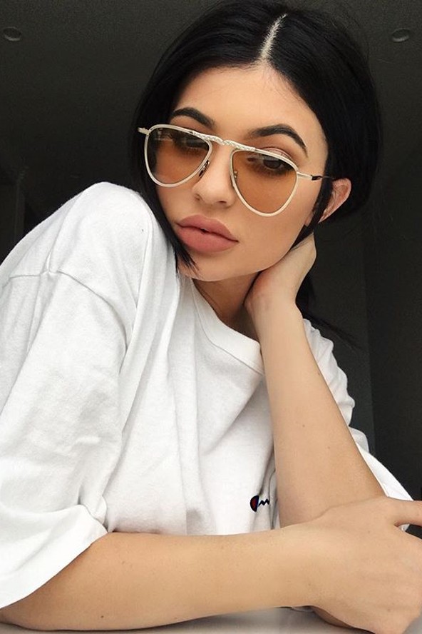 kylie jenner, kylie lipstick, ajakfény, szájfény, rúzs, folyékony rúzs, snapchat, szőke, hajfestés, hajszín