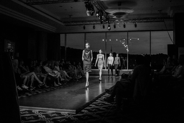 A lányok a kifutón is kipróbálhatták magukat