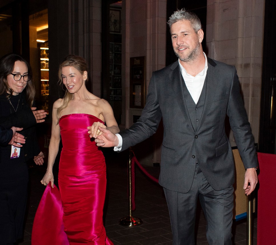 Kéz a kézben távozott Renée Zellweger és Ant Anstead