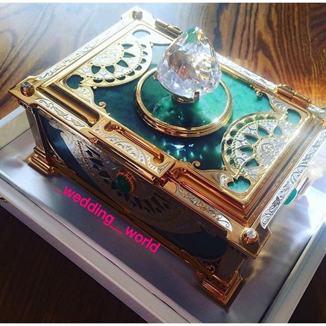 Hogy néz ki egy 1 milliárd dolláros orosz esküvő? Hát így!