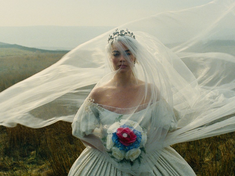 Megnéztük az Üvöltő szelek filmes adaptációját, és tényleg nem mindenkinek való