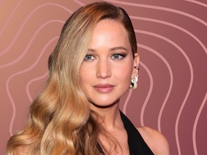 Második gyermekét várja Jennifer Lawrence: babapocakkal fotózták az Oscar-díjas színésznőt