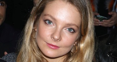 Mihalik Enikő élete legszexibb fehérneműjében vonult a kifutón