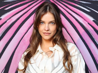 Új fotók készültek a várandós Palvin Barbaráról, ennyit nőtt a babapocakja azóta, hogy legutoljára láthattad