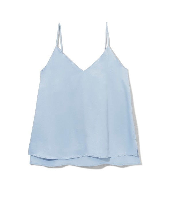 Ragyogó árnyalatok, lehelletkönnyű anyagok: az új tavaszi kollekció egyesíti a modern és klasszikus stílust!