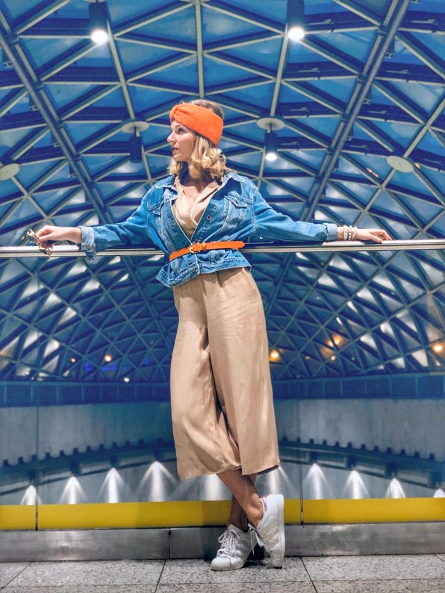 Ezen a héten a Barátok közt színésznője mutatja be kedvenc ruhadarabjait