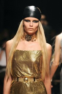 200-versace-for-h-und-m-show-1-d0000FD5978176609546a.jpg