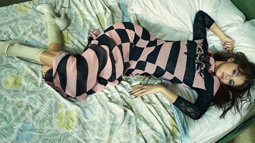 Selena Gomez slamposan is divatikon