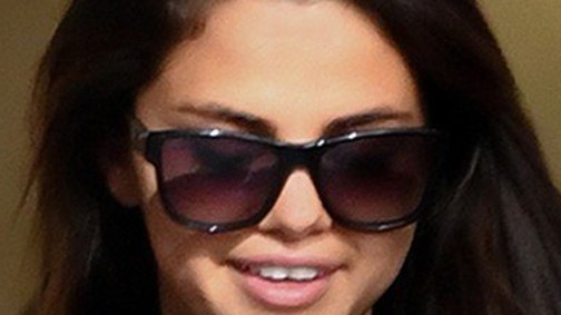 Azta! Selena Gomez új frizurája 100 százalék nőiesség!