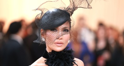 Jennifer Lopez vadmacskának öltözve hódít