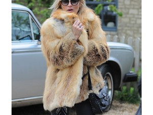 Szánjuk-bánjuk, de Kate Moss kabátját akarjuk