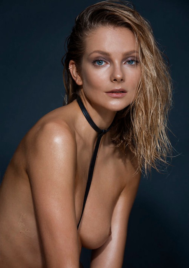 Mihalik Enikő aktfotón