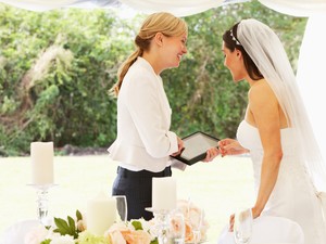 Luxusnak hisszük, valójában életünk befektetése lehet egy esküvőszervező megbízása