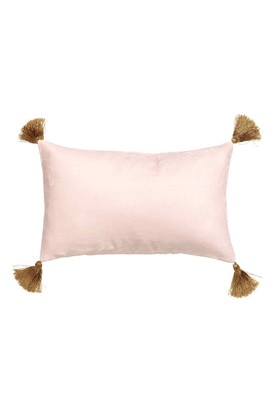 Bojtos párna H&M 3990 Ft