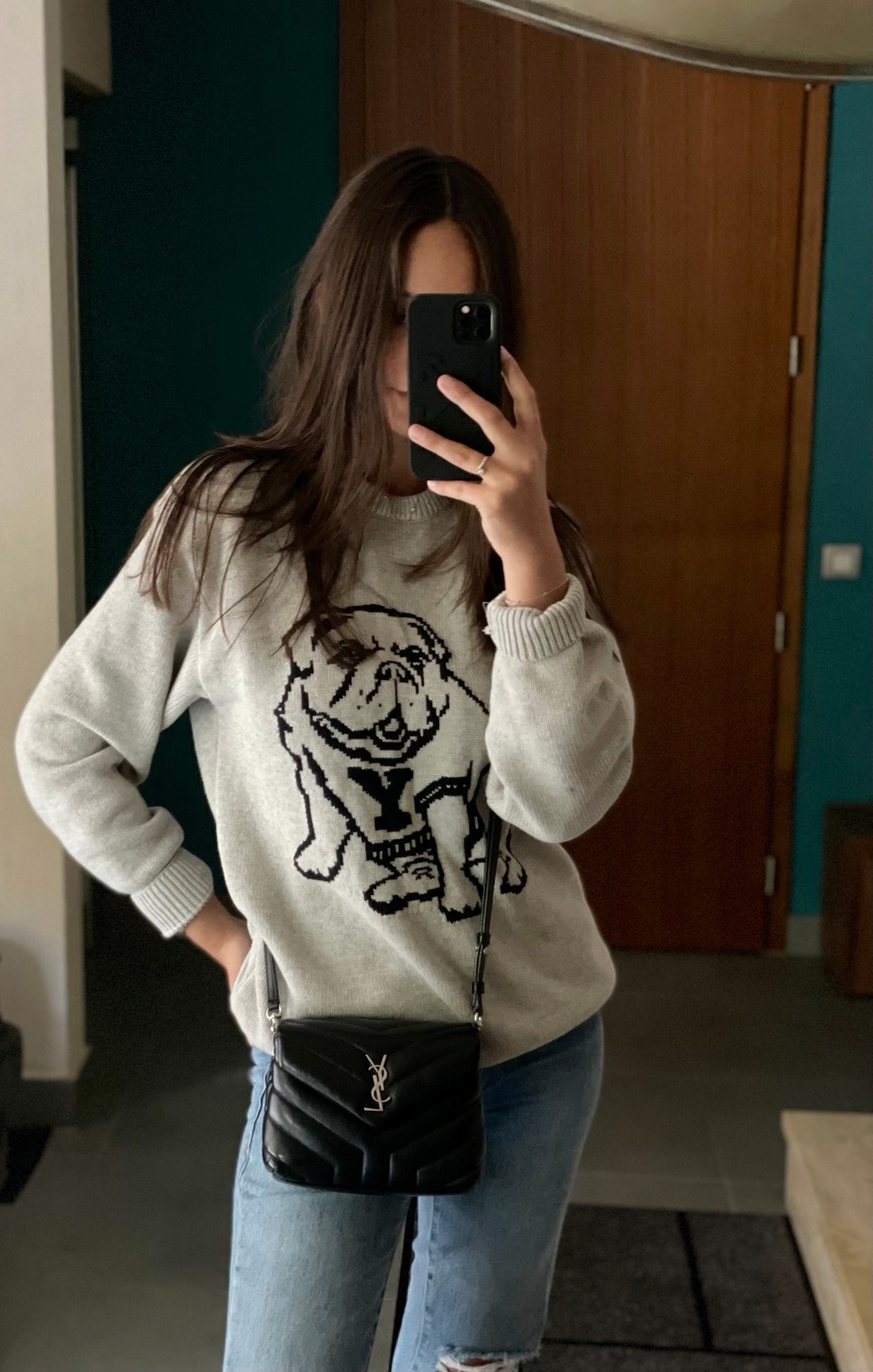 Babanaszi Dafni ma a kedvenc farmerét vette fel