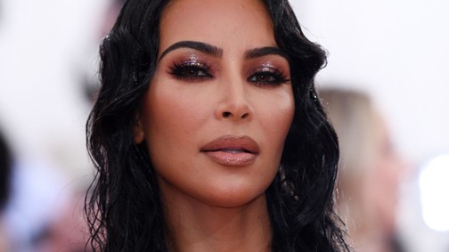 Kim Kardashian sosem érzett még akkora fájdalmat, mint ebben a ruhában