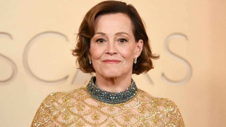 Ezek az 50 feletti nők lenyűgöző ruhakölteményekben jelentek meg az Oscar-gála vörös szőnyegén